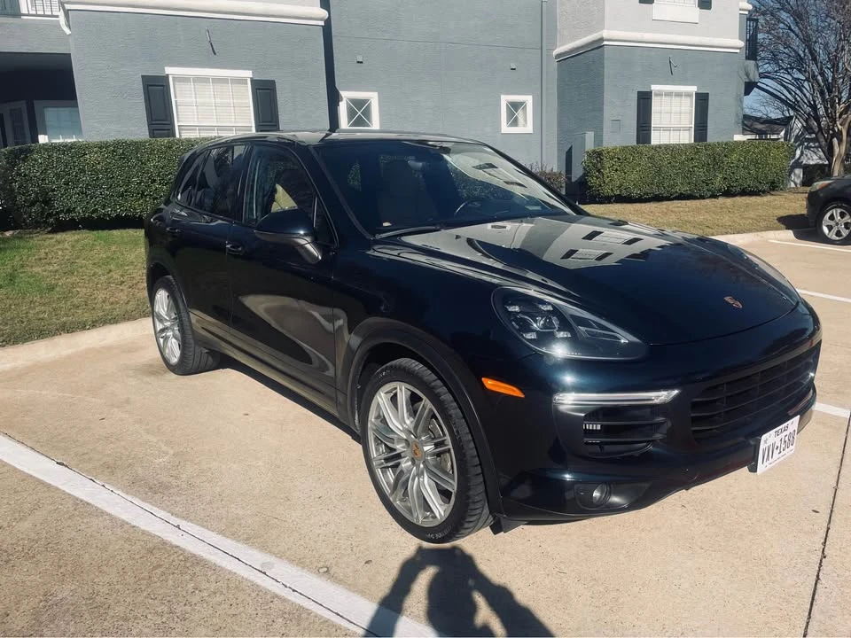 2017 Porsche 958 Cayenne S - Image 3 of 18