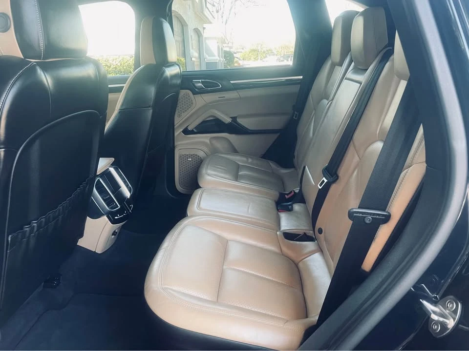 2017 Porsche 958 Cayenne S - Image 12 of 18