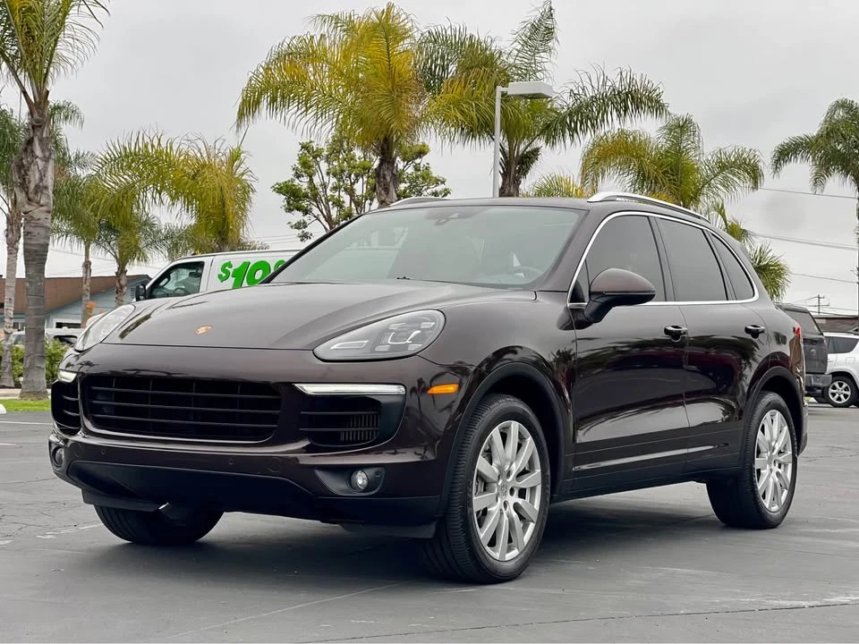 2017 Porsche 958 Cayenne S - Image 4 of 20