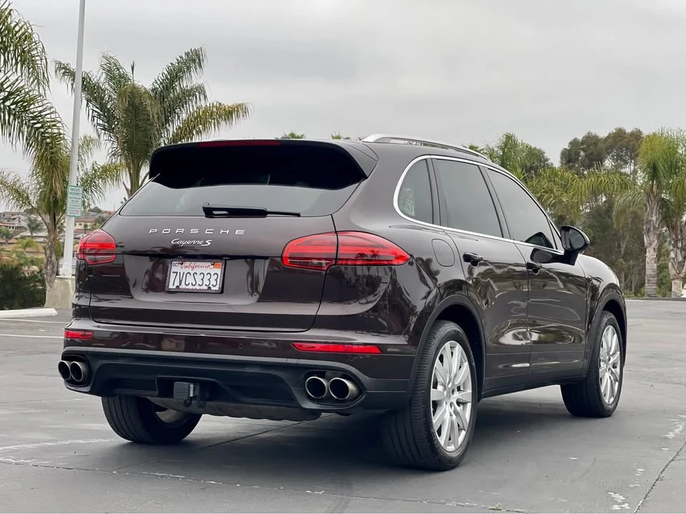 2017 Porsche 958 Cayenne S - Image 6 of 20