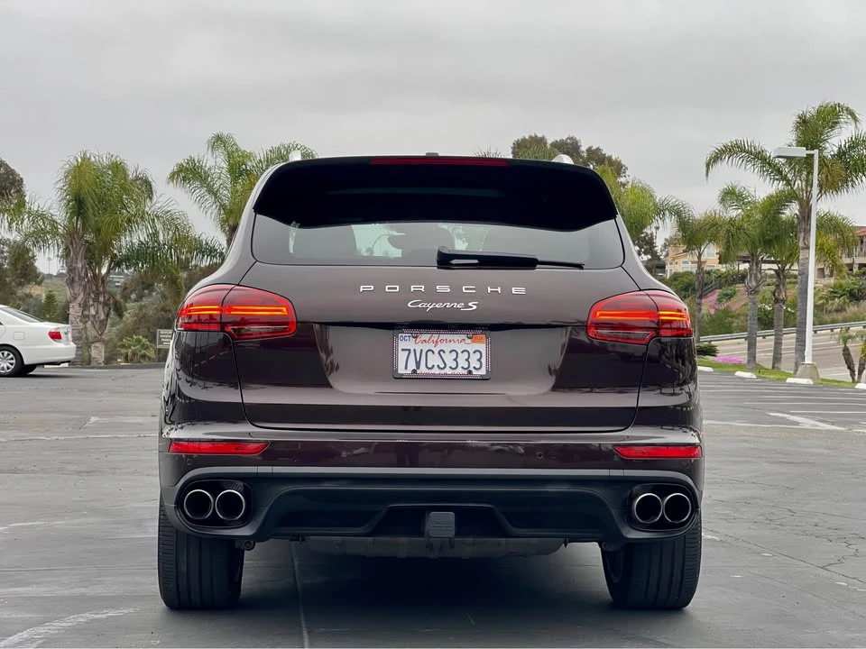 2017 Porsche 958 Cayenne S - Image 8 of 20
