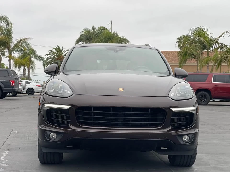 2017 Porsche 958 Cayenne S - Image 3 of 20