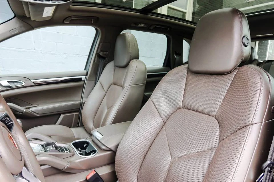 2017 Porsche 958 Cayenne S - Image 11 of 17