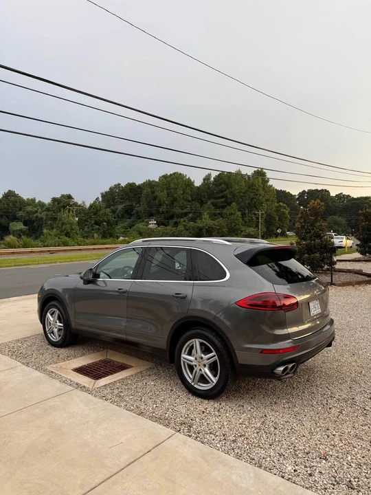 2017 Porsche 958 Cayenne S - Image 5 of 19