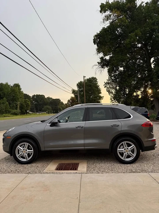 2017 Porsche 958 Cayenne S - Image 4 of 19