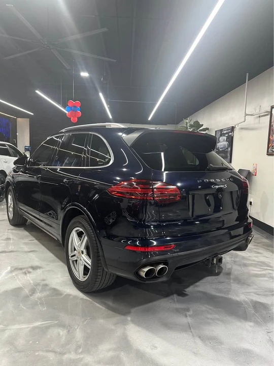 2017 Porsche 958 Cayenne S - Image 4 of 11