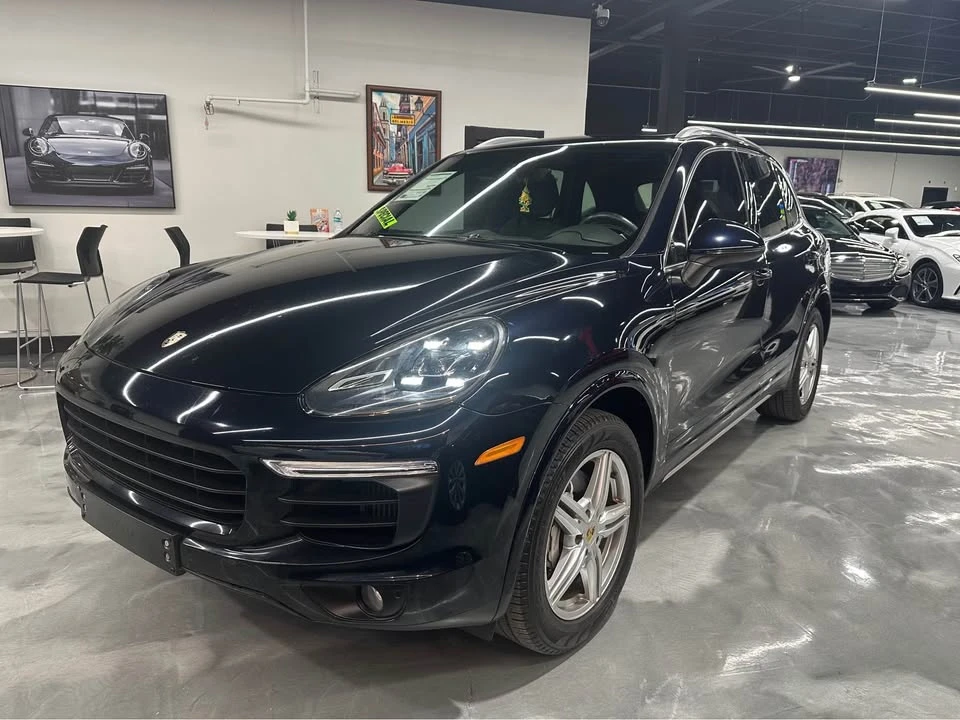 2017 Porsche 958 Cayenne S - Image 7 of 11