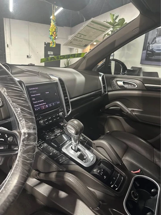 2017 Porsche 958 Cayenne S - Image 8 of 11
