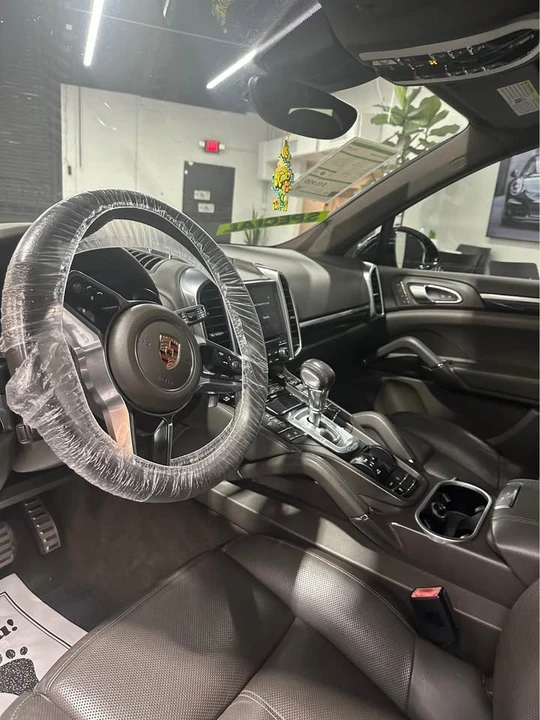 2017 Porsche 958 Cayenne S - Image 10 of 11