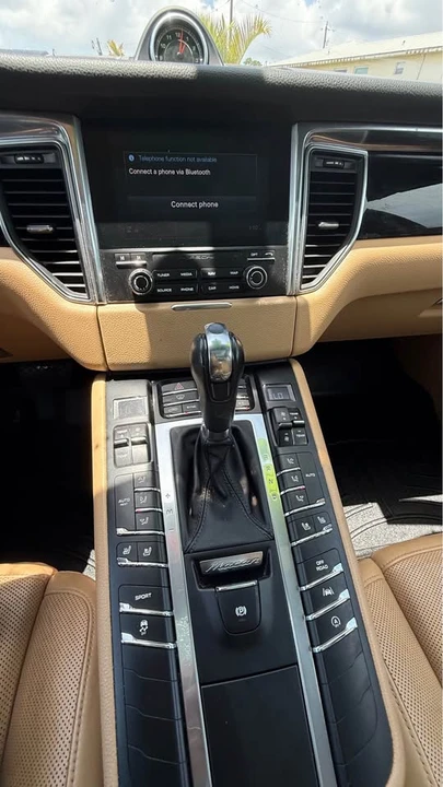 2017 Porsche 958 Cayenne S - Image 14 of 15