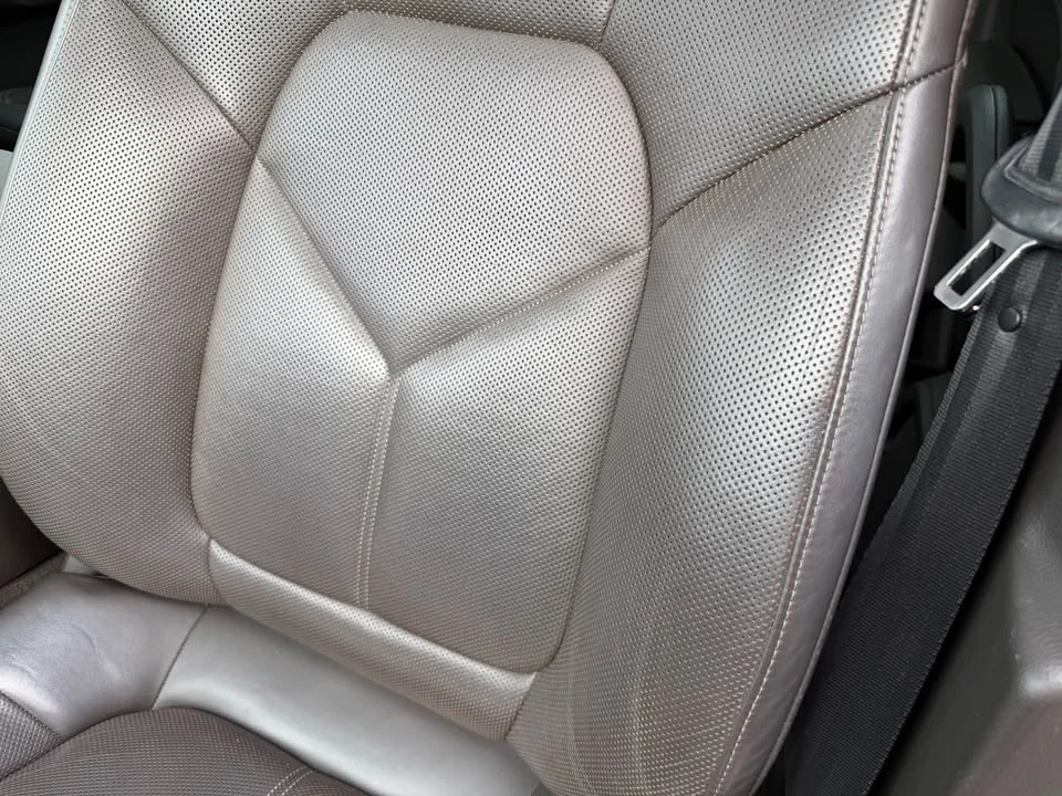 2017 Porsche 958 Cayenne S - Image 9 of 16
