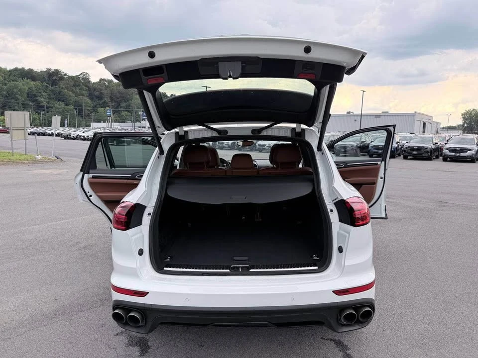 2017 Porsche 958 Cayenne S - Image 11 of 11