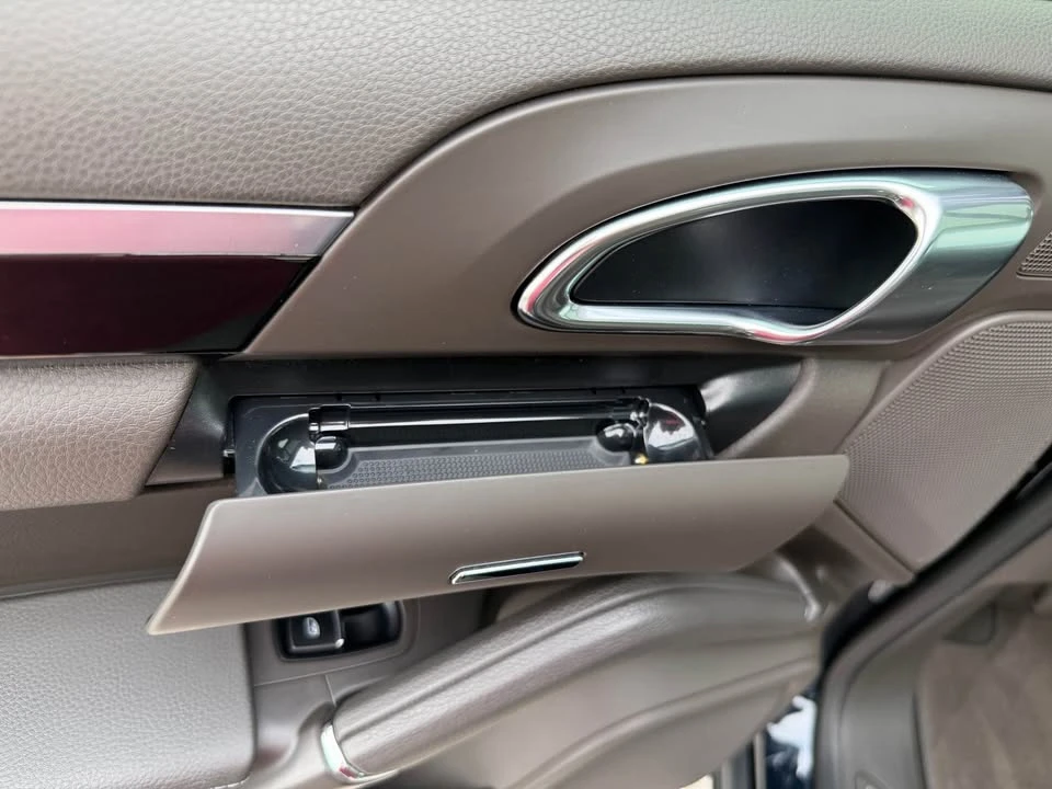 2017 Porsche 958 Cayenne S - Image 13 of 16