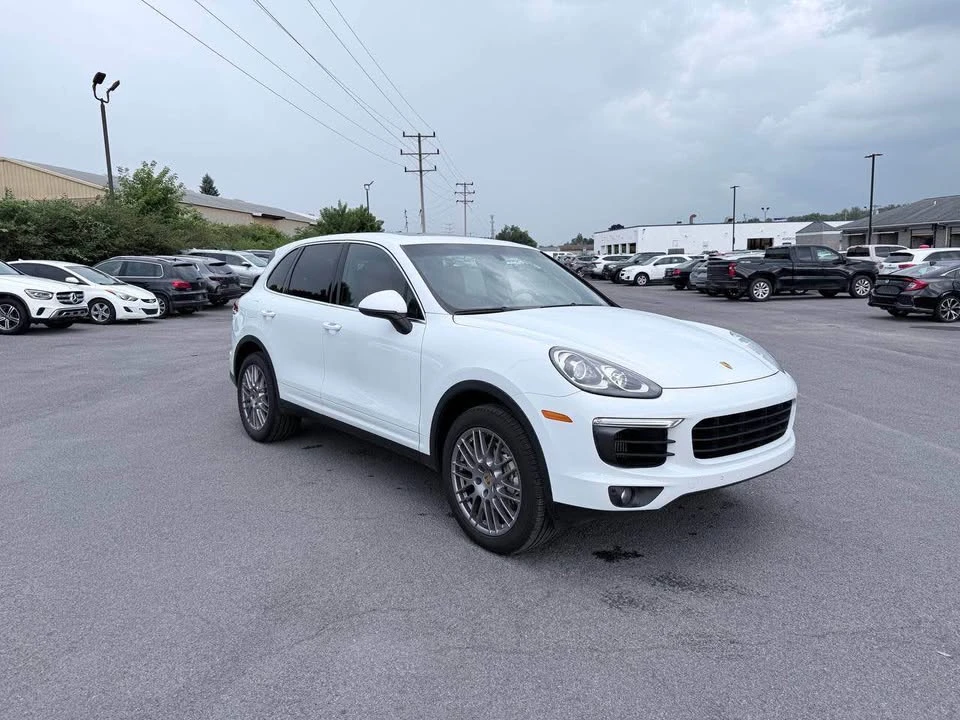 2017 Porsche 958 Cayenne S - Image 3 of 11