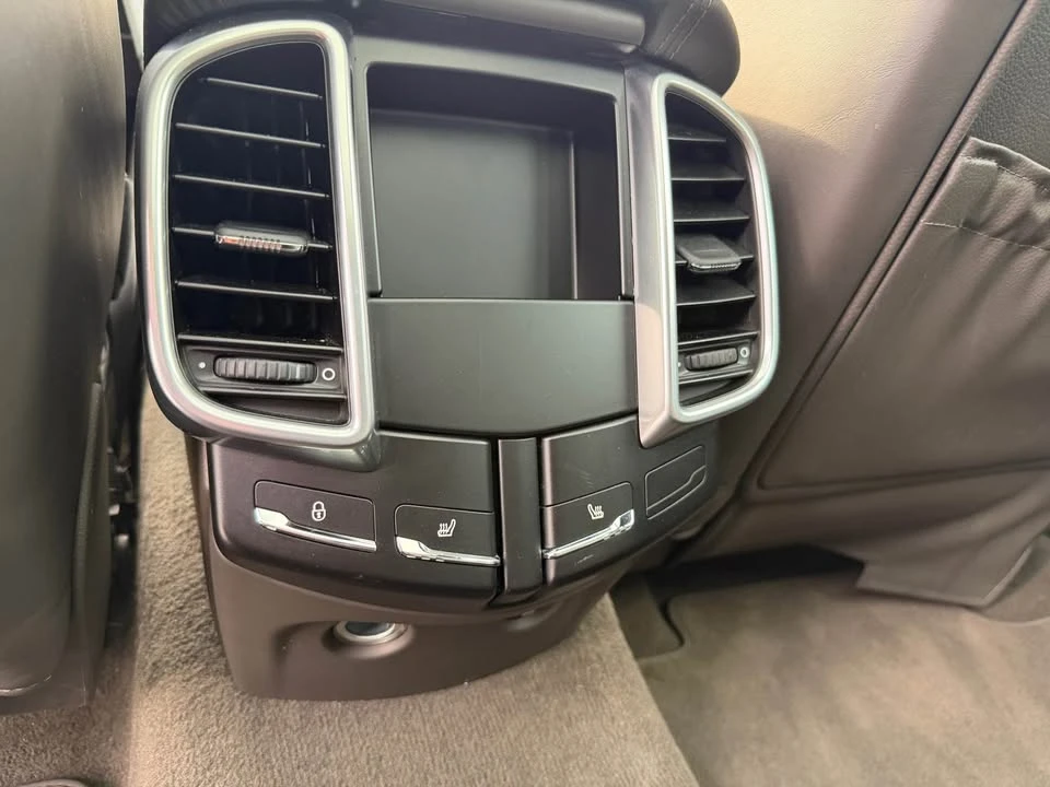 2017 Porsche 958 Cayenne S - Image 14 of 16