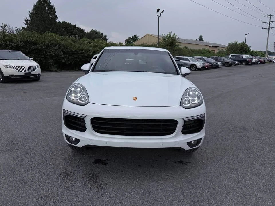2017 Porsche 958 Cayenne S - Image 2 of 11
