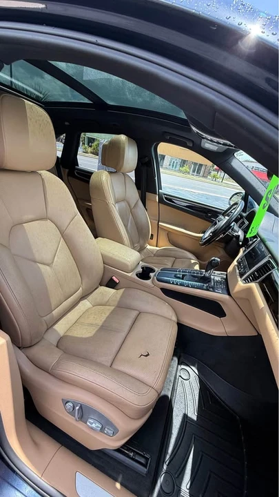 2017 Porsche 958 Cayenne S - Image 10 of 15