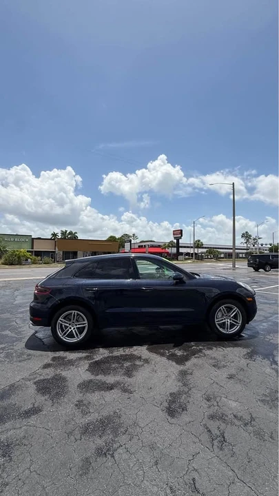 2017 Porsche 958 Cayenne S - Image 2 of 15