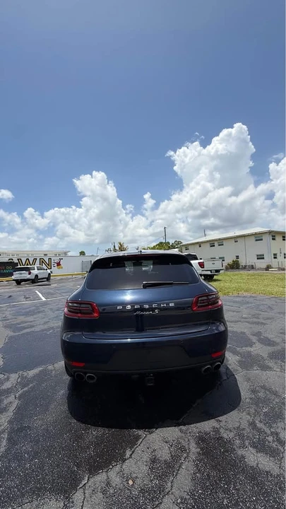 2017 Porsche 958 Cayenne S - Image 4 of 15
