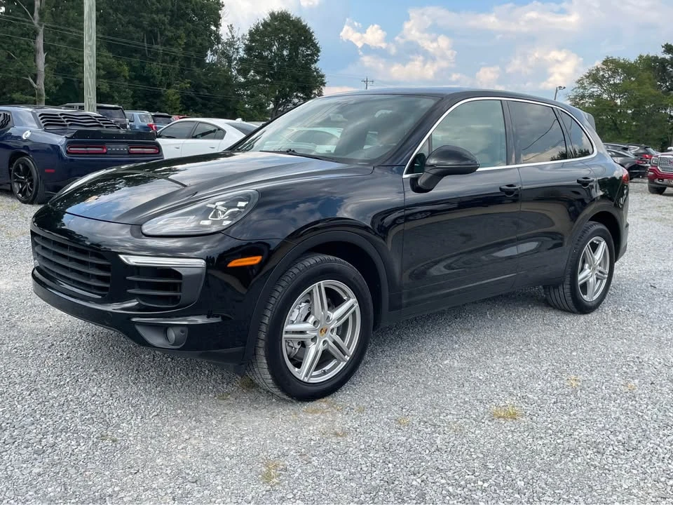 2017 Porsche 958 Cayenne S - Image 2 of 14