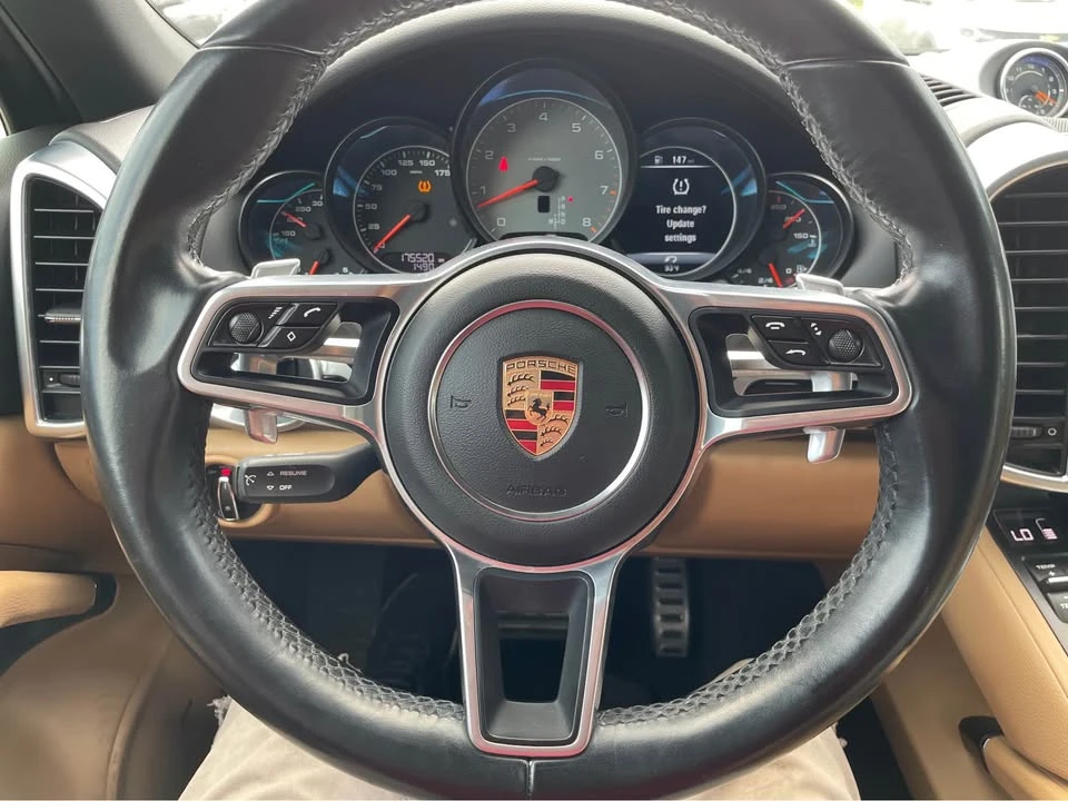 2017 Porsche 958 Cayenne S - Image 13 of 14