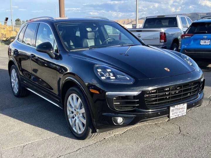 2017 Porsche 958 Cayenne S - Image 6 of 10