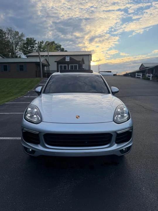 2017 Porsche 958 Cayenne S - Image 9 of 9
