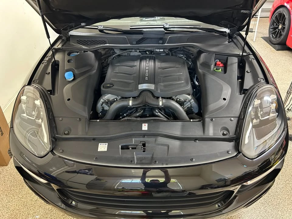 2017 Porsche 958 Cayenne S - Image 5 of 17