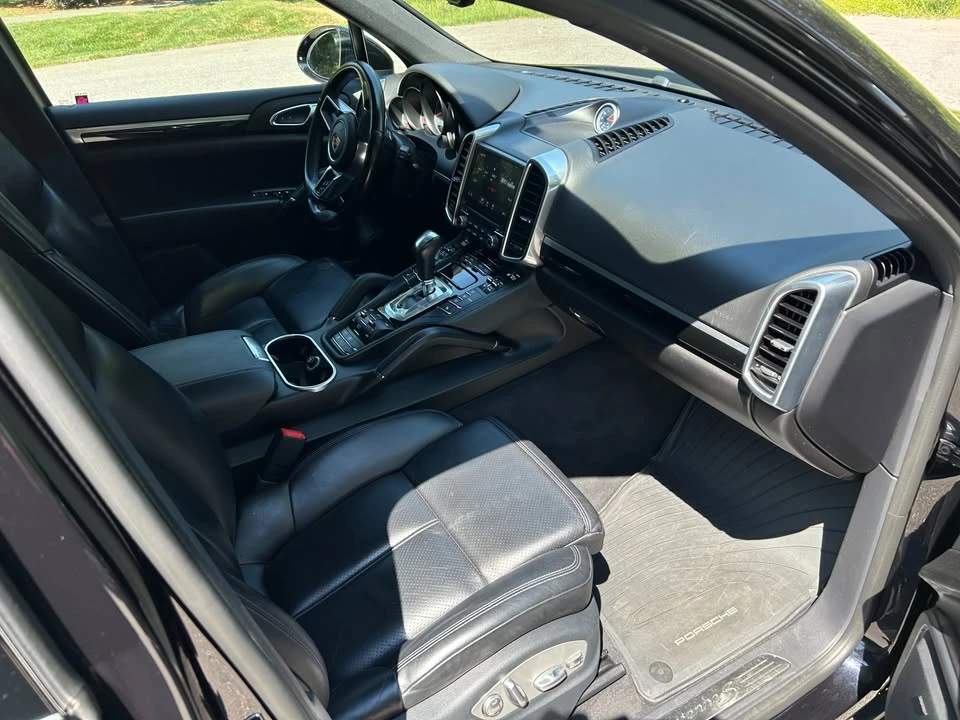 2017 Porsche 958 Cayenne S - Image 14 of 17