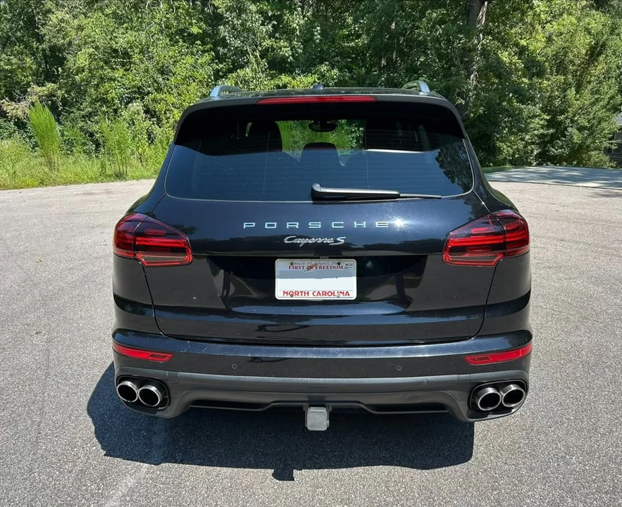 2017 Porsche 958 Cayenne S - Image 11 of 17