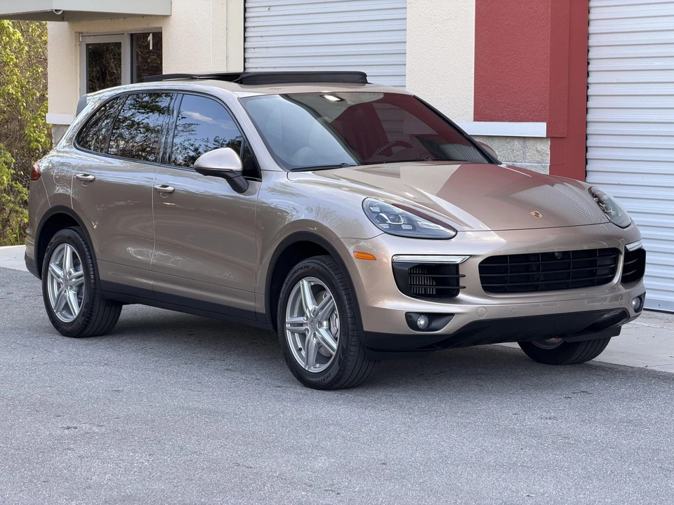 2017 Porsche 958 Cayenne S - Image 8 of 31