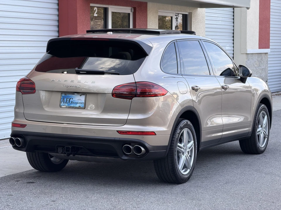2017 Porsche 958 Cayenne S - Image 14 of 31