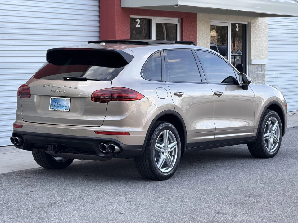 2017 Porsche 958 Cayenne S - Image 13 of 31