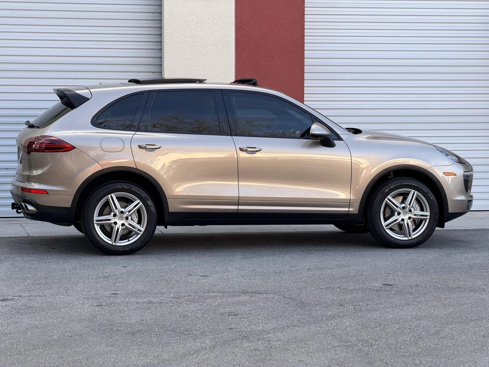 2017 Porsche 958 Cayenne S - Image 11 of 31