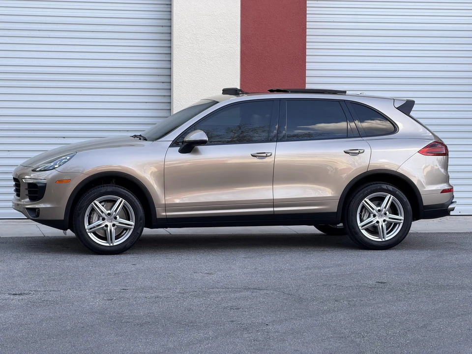2017 Porsche 958 Cayenne S - Image 20 of 31