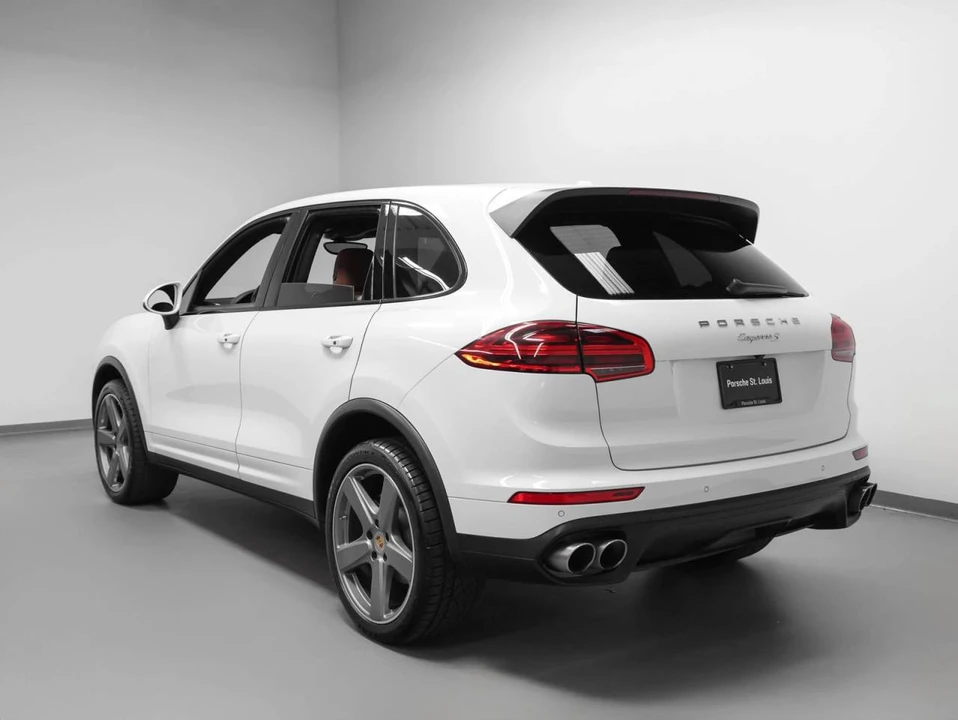 2017 Porsche 958 Cayenne S - Image 3 of 5