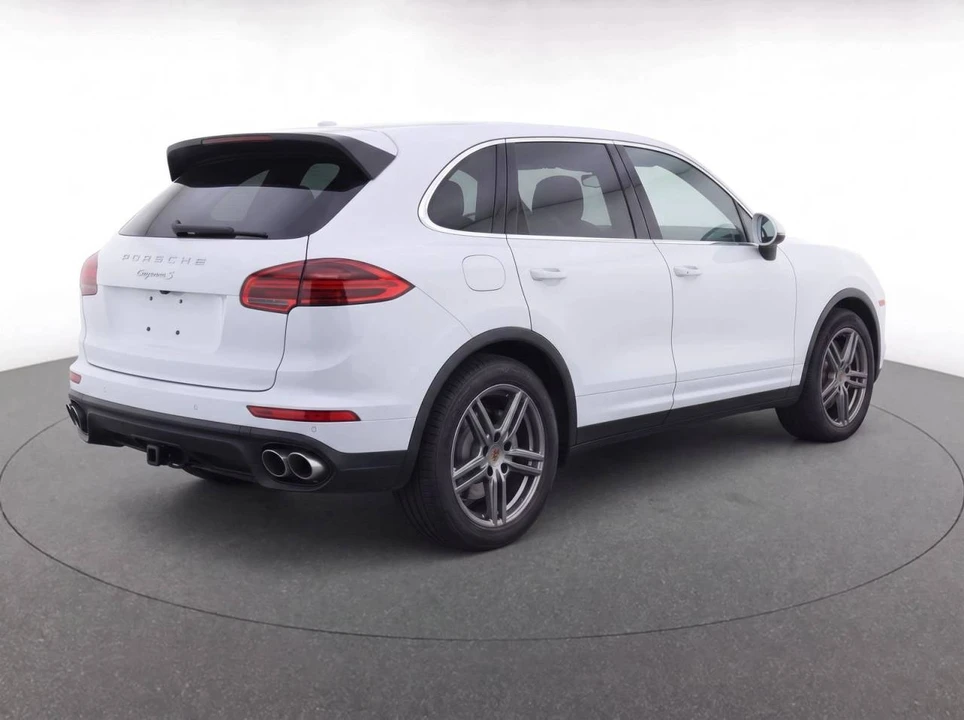 2017 Porsche 958 Cayenne S - Image 4 of 5