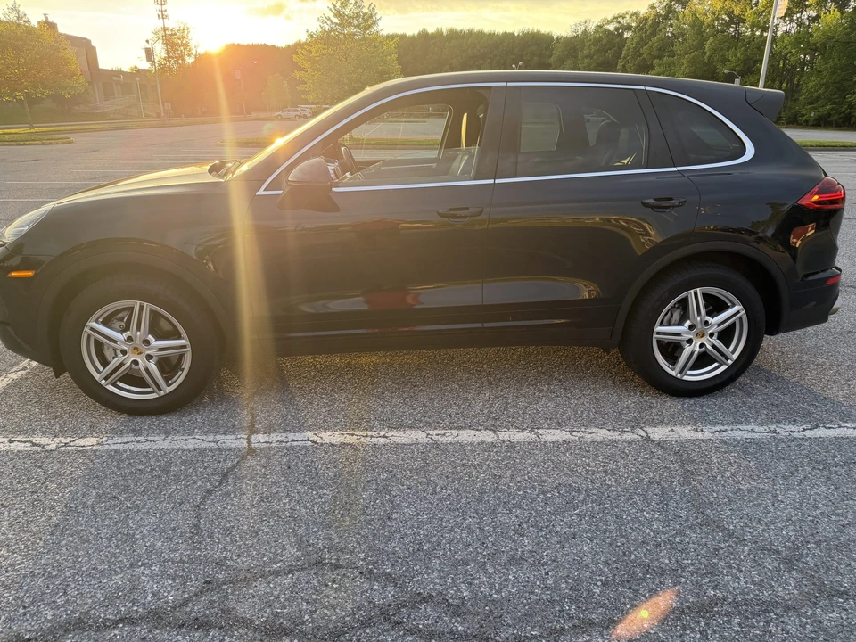 2017 Porsche 958 Cayenne S - Image 15 of 31