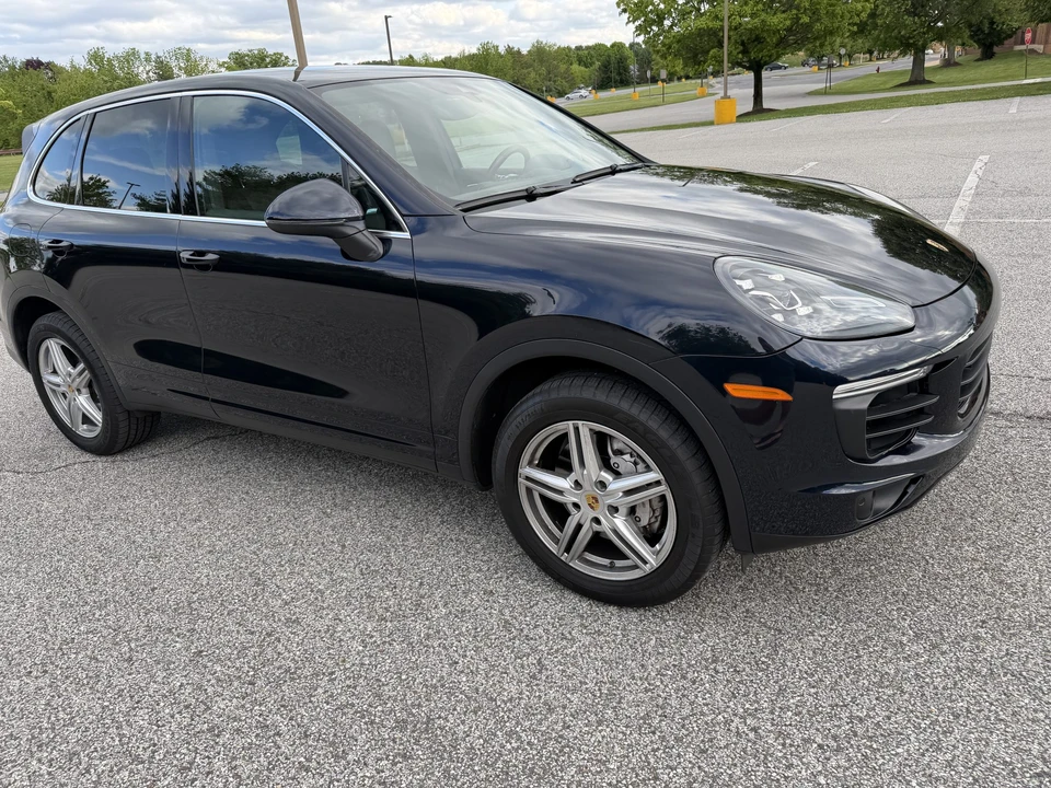 2017 Porsche 958 Cayenne S - Image 26 of 31