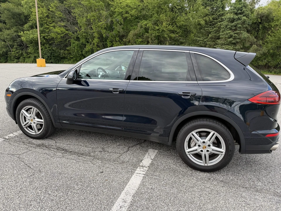 2017 Porsche 958 Cayenne S - Image 18 of 31
