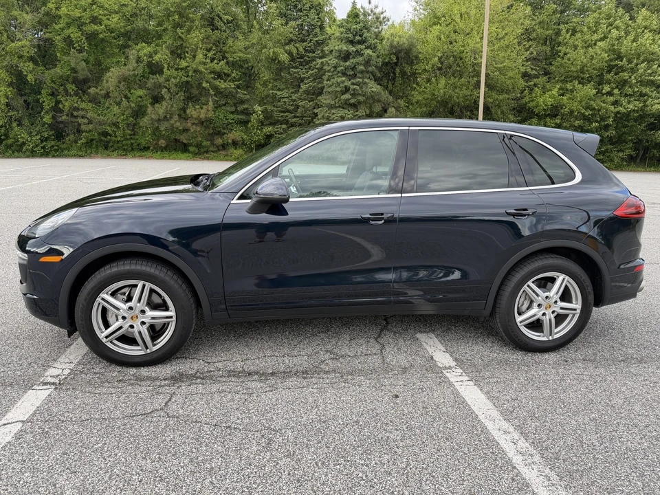 2017 Porsche 958 Cayenne S - Image 16 of 31