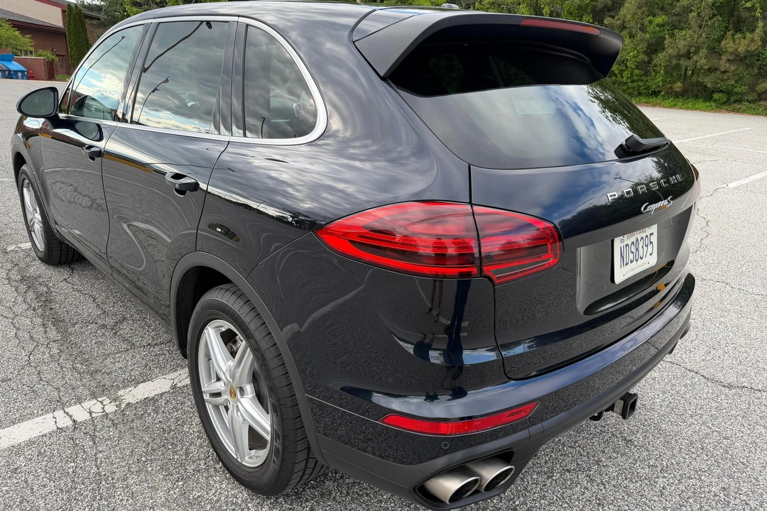 2017 Porsche 958 Cayenne S - Image 4 of 31