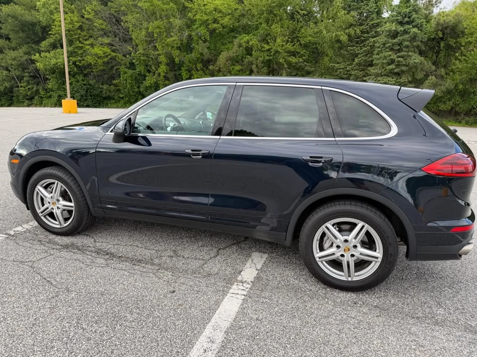 2017 Porsche 958 Cayenne S - Image 4 of 20