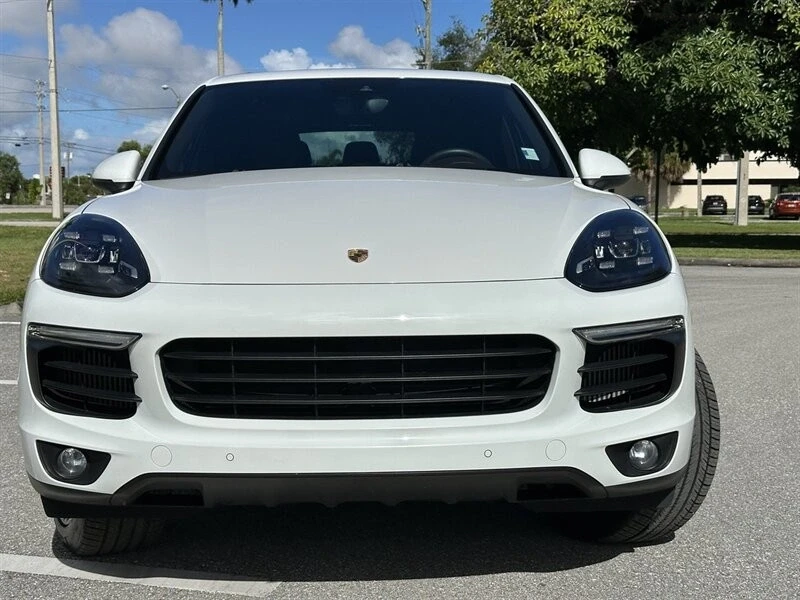 2017 Porsche 958 Cayenne S - Image 2 of 21