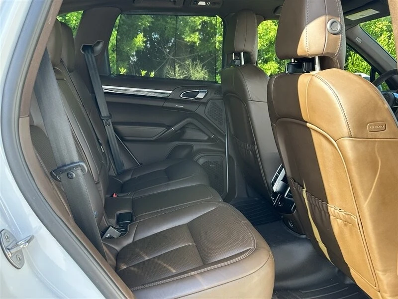 2017 Porsche 958 Cayenne S - Image 14 of 21