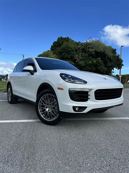 2017 Porsche 958 Cayenne S - Image 17 of 21