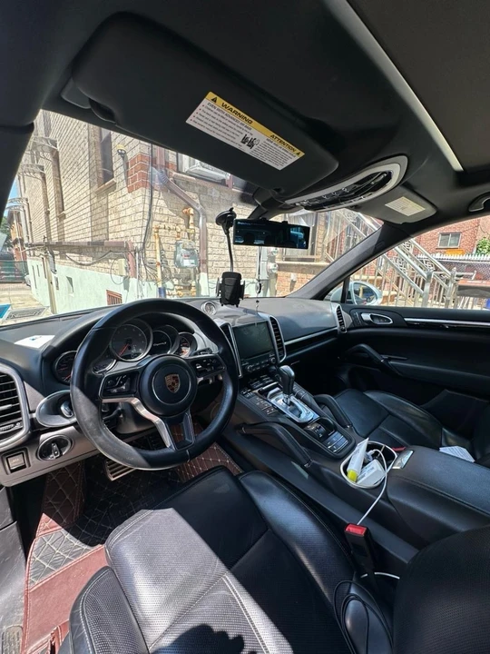 2017 Porsche 958 Cayenne S - Image 4 of 14