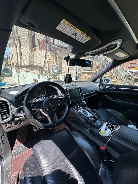 2017 Porsche 958 Cayenne S - Image 3 of 14