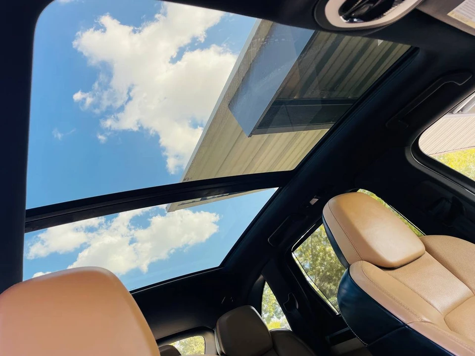 2017 Porsche 958 Cayenne S - Image 16 of 17