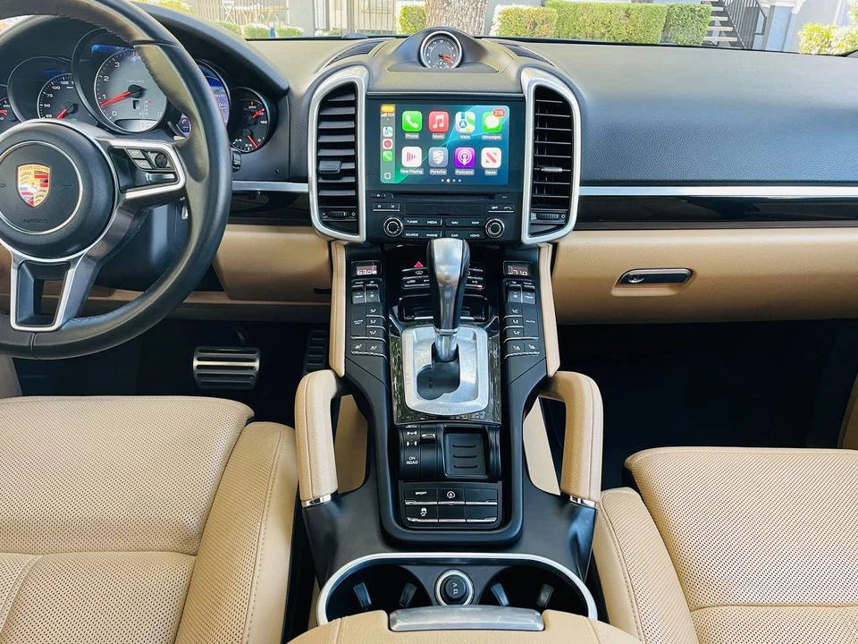 2017 Porsche 958 Cayenne S - Image 11 of 17